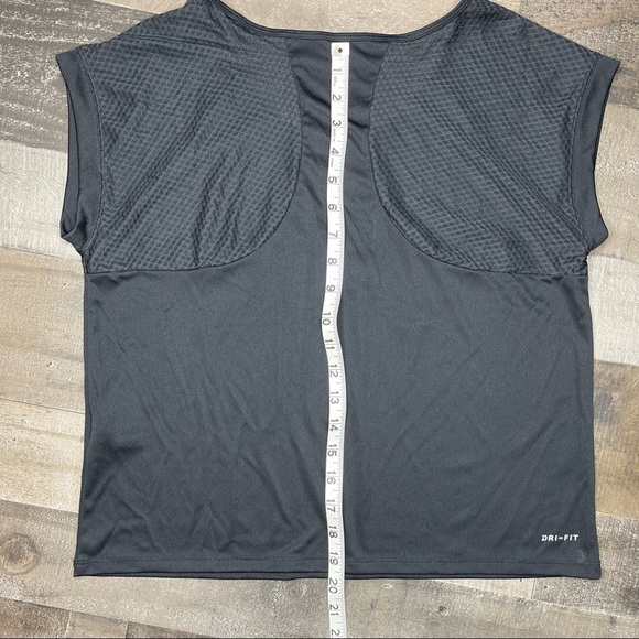 Nike Dri Fit  Womens Active Top size Medium - Picture 7 of 9